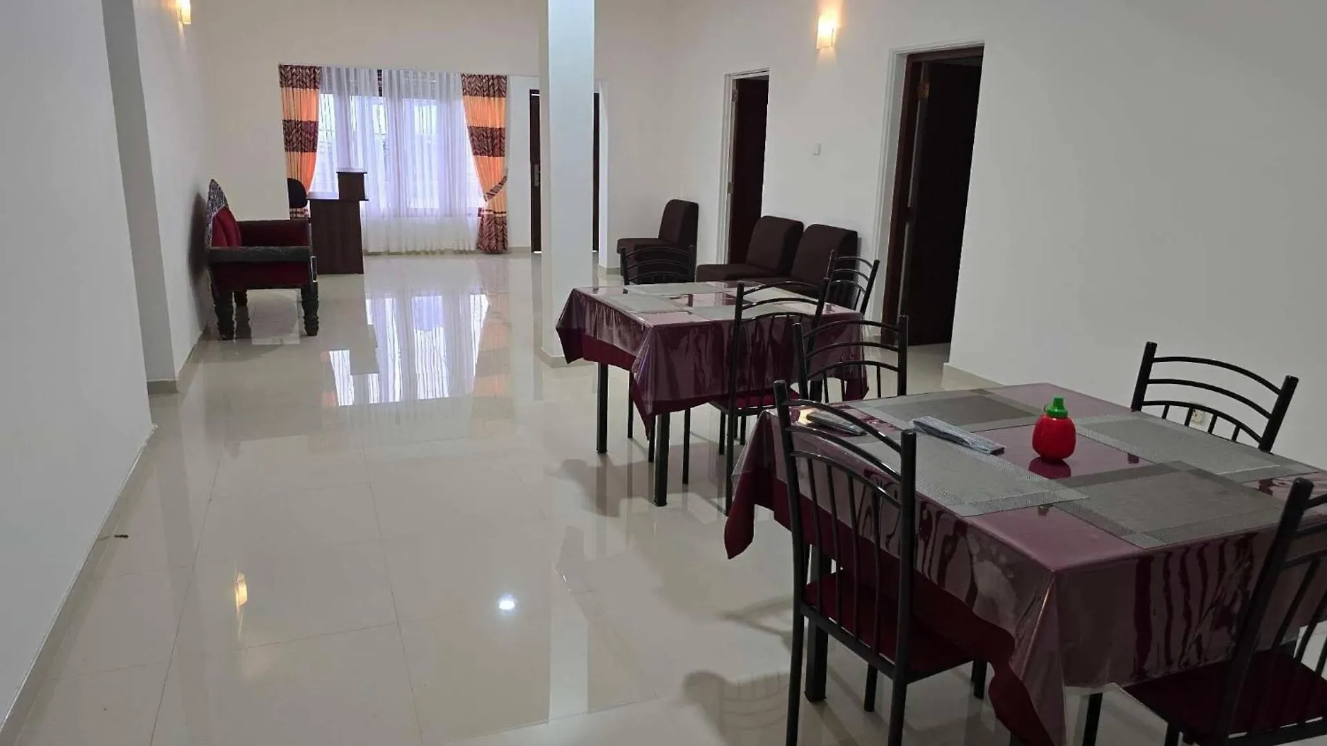 Room In Guest Room - Kandy City View Mpm Guest Room - 3B3 0*,  Sri Lanka