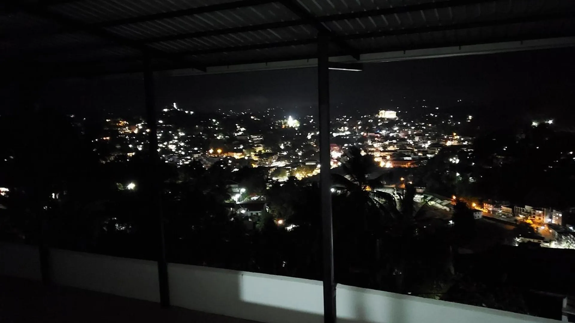 Room In Guest Room - Kandy City View Mpm Guest Room - 3B3 Guest house